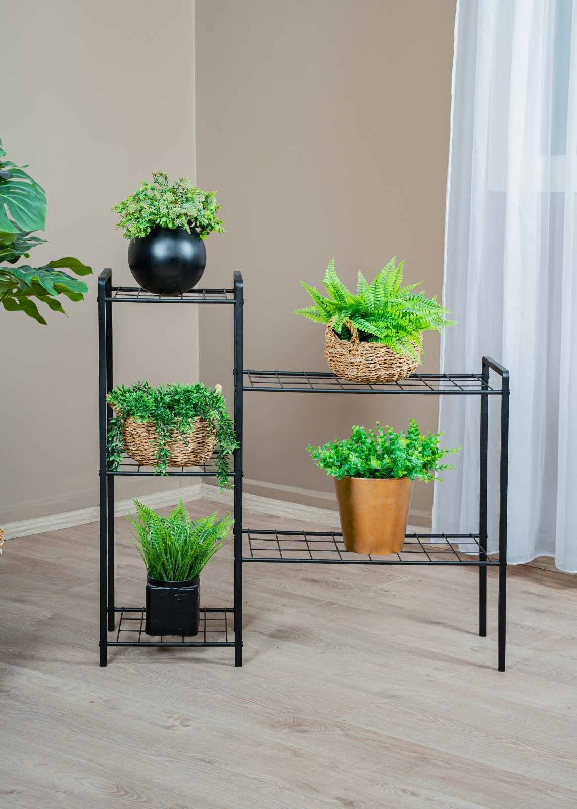 Blomster piedestal, sort metal